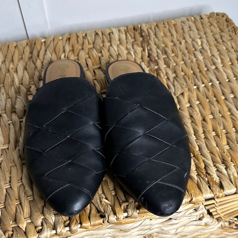 Elegant Black Women's‎ mills Big Buddha